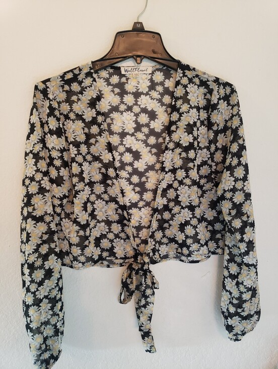 Wallflower Tops - Well Flower Sheer Cropped With Tie Sunflowers XL Women Cover Up Layering Piece